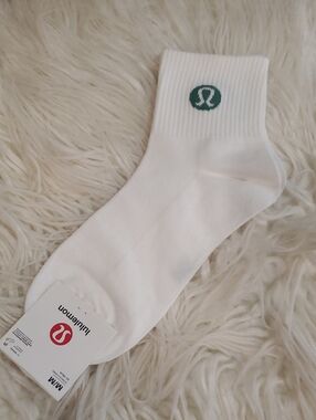 Lululemon crew socks
